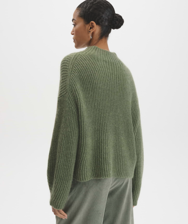 Loose-fit ribbed jumper in a wool and mohair blend