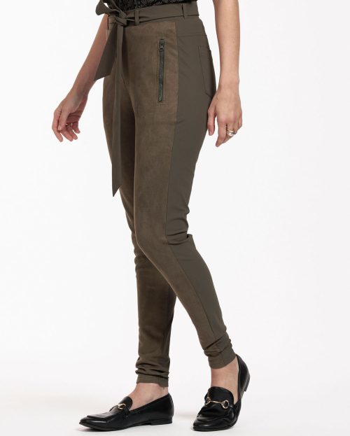 Margot faux suede trousers Groen Studio Anneloes1