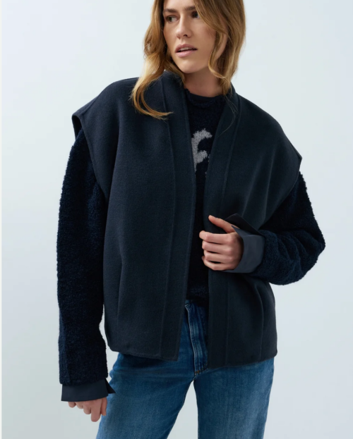 Oversized bodywarmer van wolmix