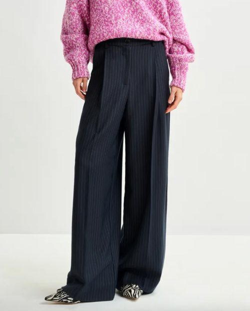 Pantalon Invest Pinstripe Essentiel Antwerp blauw