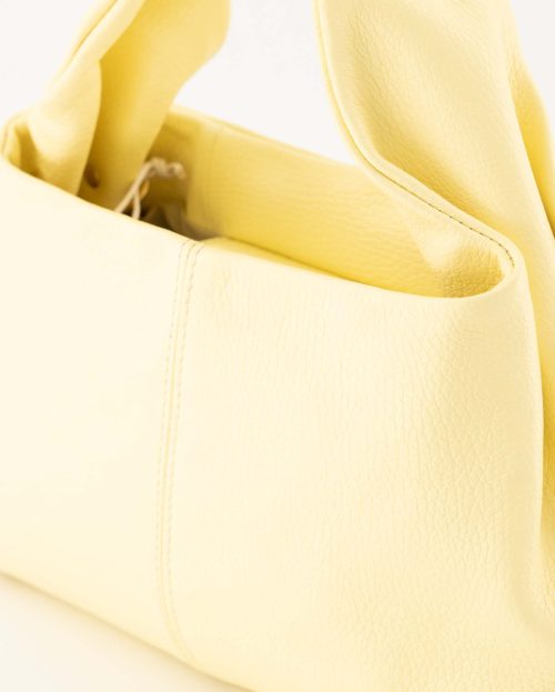 Polly butter yellow Teatro