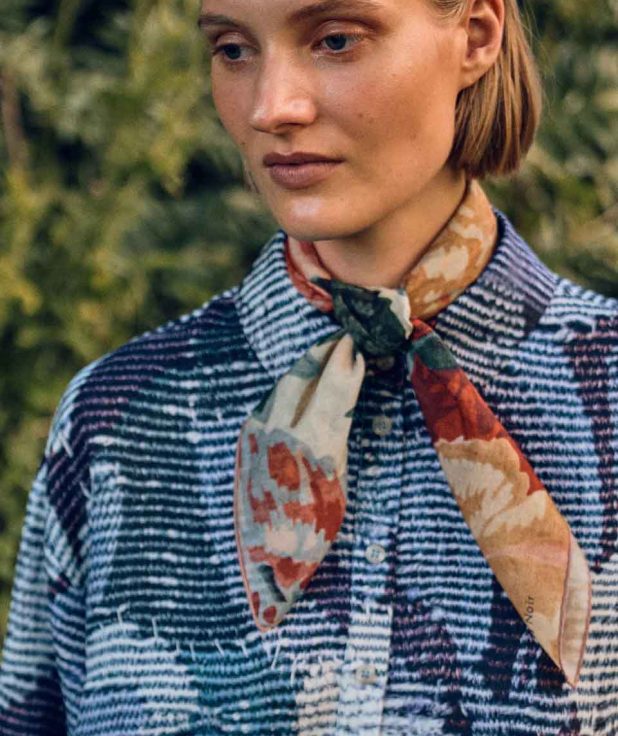 Scarf Light Multicolor Tapis Noir