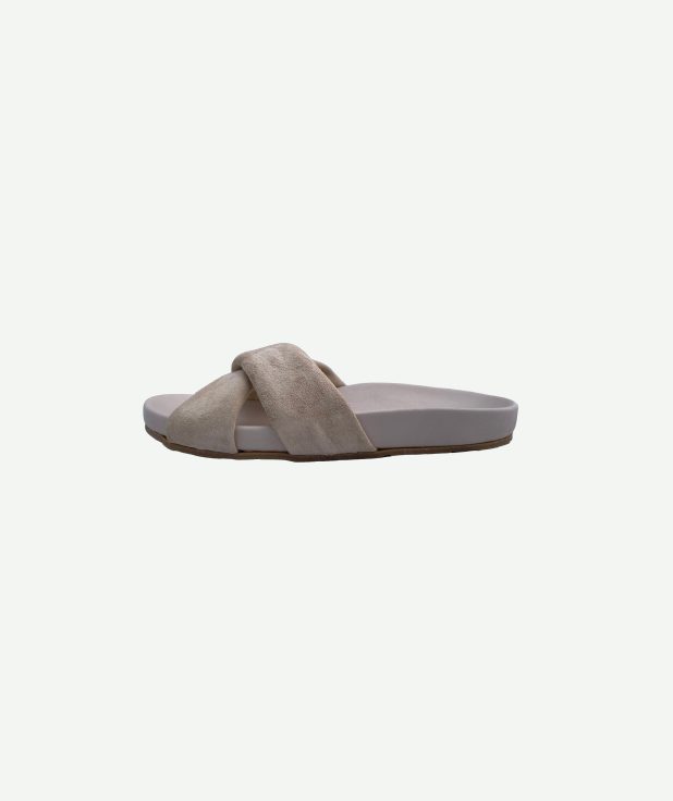 Slipper-Lolis-Maluo-Latte-1.jpg