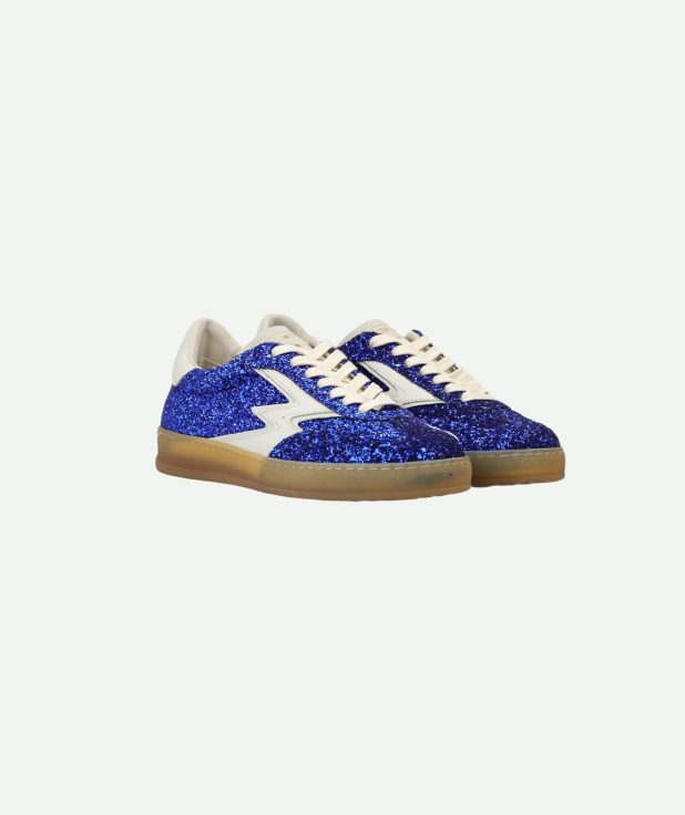 Sneaker club glitter blue moa concept