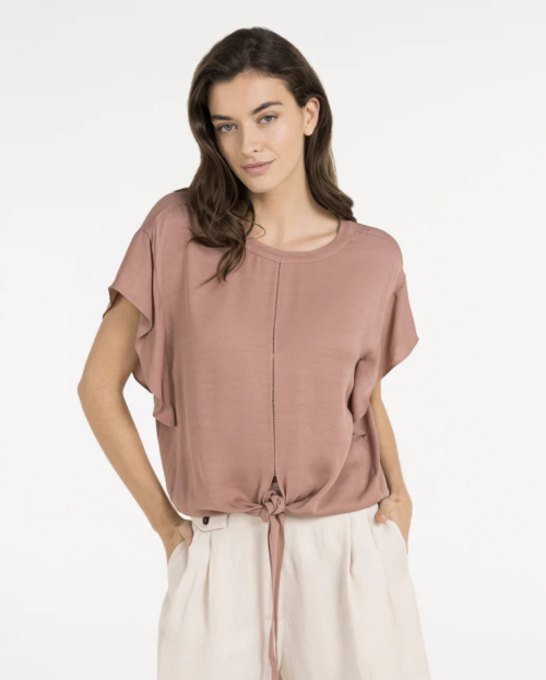 Flowy knotted top