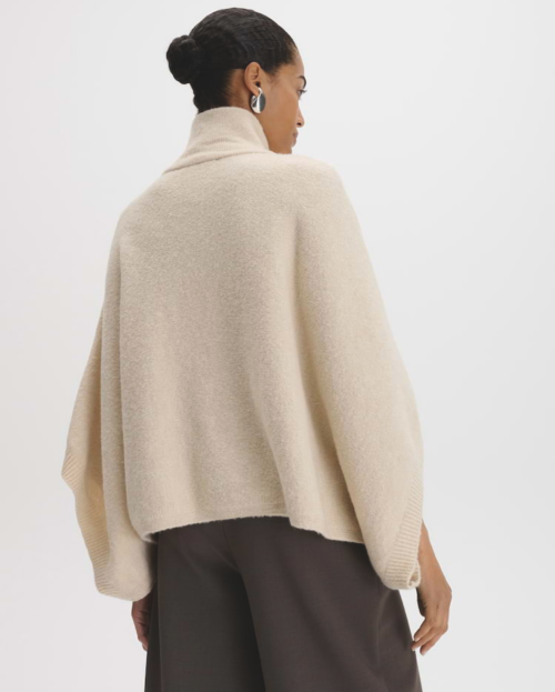 The wide-cut BRIALO poncho