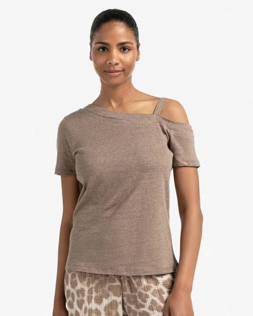 asymmetric-t-shirt-with-shoulder-strap_cd1c837c-94c2-4eca-b3de-1719102b32ba