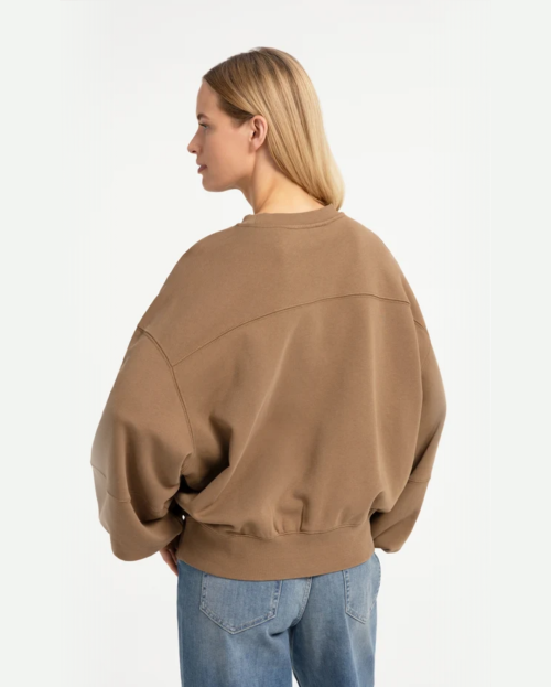 Oversized sweater met ballonmouwen en gewassen finish