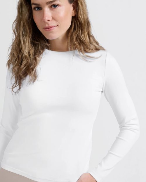 basic-t-shirt-with-long-sleeves-and-round-neck-pure-white_72e23c43-d434-4194-9c13-0f7beee15f64