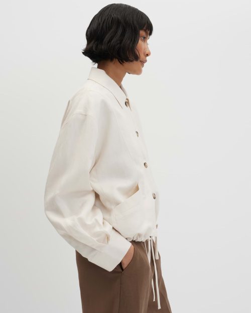 beige_bomber_dames_nisari_someday_zijkant
