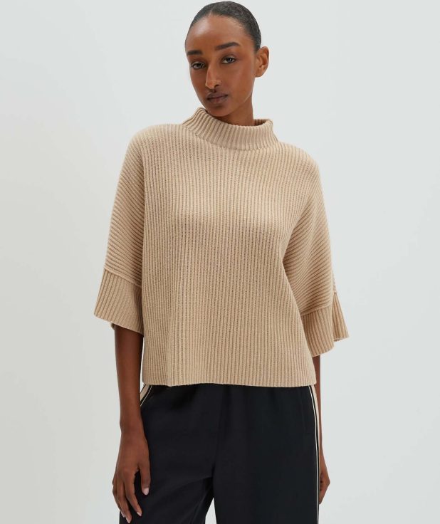 beige_gebreide-trui_dames_talja_someday_voorkant