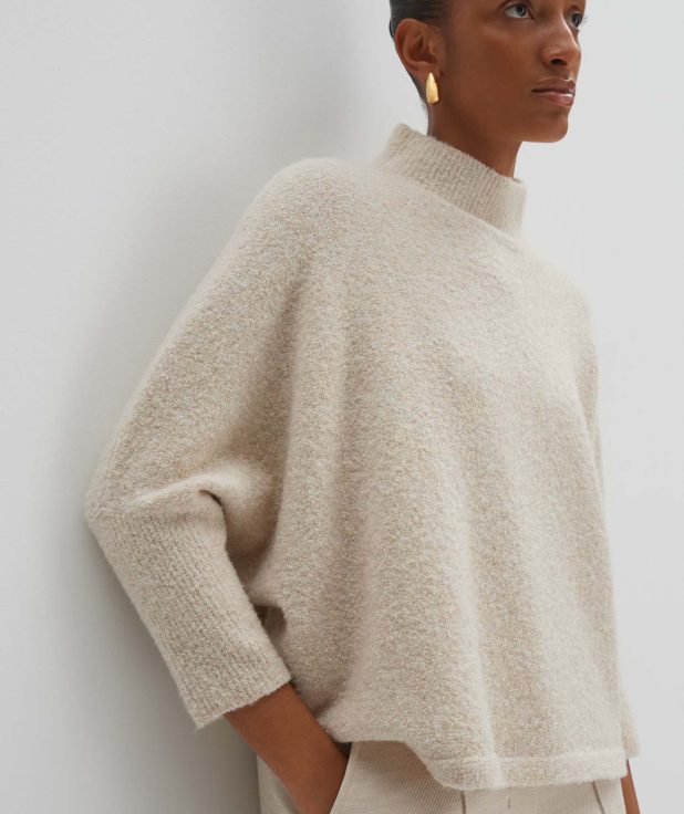 beige_gebreide-trui_dames_tiola_someday_detail-1