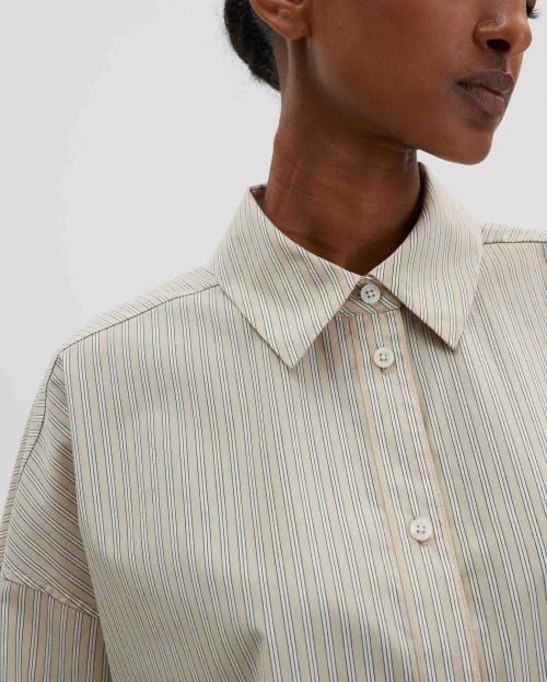 beige_overhemdblouse_dames_zoppa-stripe_someday_detail-1