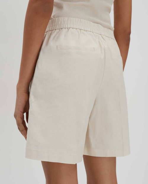 beige_shorts_ladies_charlie-shorts_someday_detail-1_1