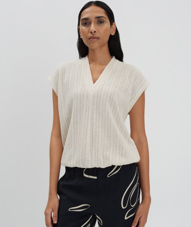 beige_sweatshirt_dames_ubecca_someday_voorkant_1
