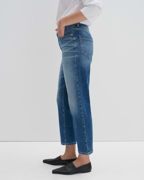 blauw_cropped-relaxed-jeans_dames_corah-iconic_someday_zijkant