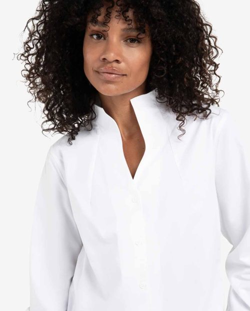 blouse-with-high-v-neck-collar-and-cuffs_4af472cf-c3eb-4906-be00-fce1d1b2be08