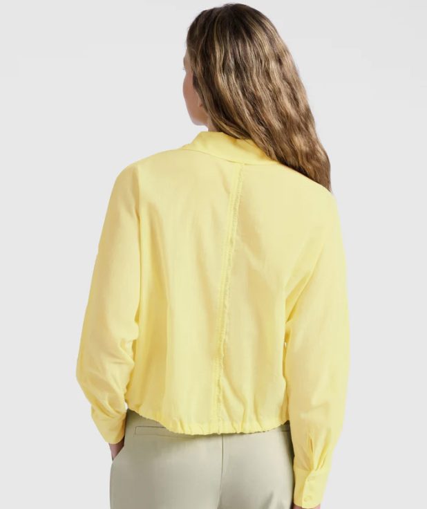 blouse-with-subtle-stitching-details_339a96a0-63d5-45d6-95a5-5f7abbdb4b44