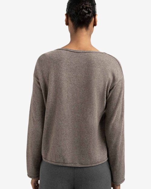 boat-neck-sweater-with-refined-decorative-seams-1_1309ec3f-e973-4d7a-87b4-d7f5381decc0
