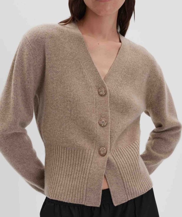 bruin_fijngebreid-vest_dames_toria_someday_detail-1