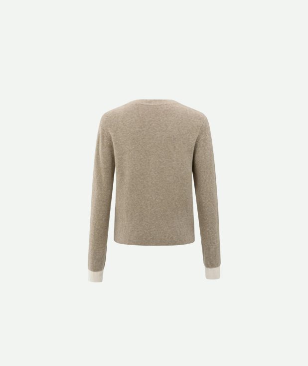 cardigan-with-contrast-details-and-v-neck-1_57f87ce1-1ae9-4f60-8ea2-0d885ded8028