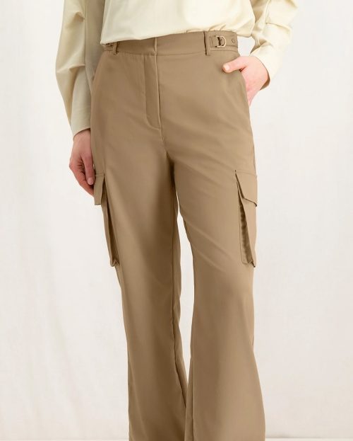 cargo-trousers-with-wide-legs-pockets-and-waist-details-tannin-brown_2880x