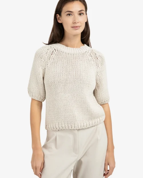 chunky-knit-sweater-with-short-sleeves-and-round-neck-1_836b0b03-61ad-4f63-82f2-f91da1fcaab0.jpg