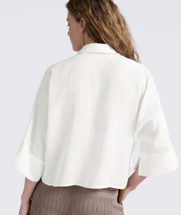 cropped-blouse-with-wide-sleeves-and-loose-fit_19104592-af60-48f4-807b-0de4b6c9dfc5