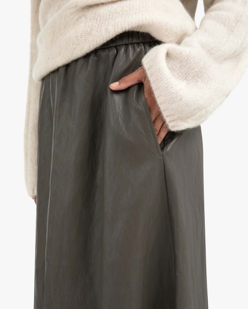 faux-leather-a-line-midi-skirt-with-pockets_3afa4fa5-cd8e-49db-bd8a-47f6432ed2f2