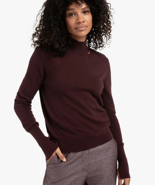 fine-knit-sweater-with-mock-neck-and-cut-out-neckline-1_da031645-b821-4b81-8591-492eaa0f974a