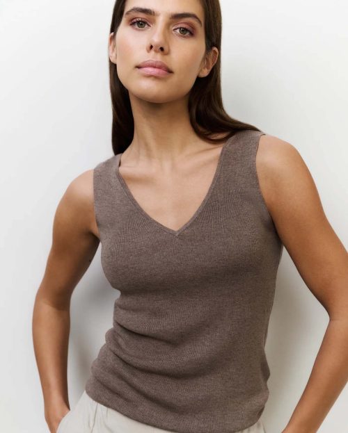 Top Knitted Greyish Brown Yaya brown