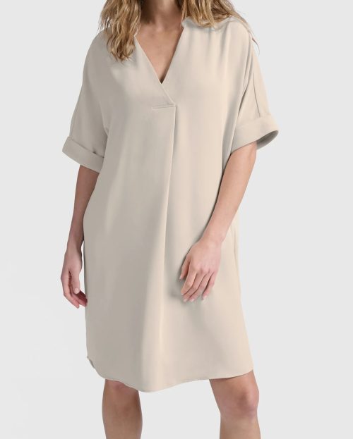 flowy-dress-with-v-neck-and-folded-sleeves-1_cc947621-3ded-4750-868a-c309a40051e3