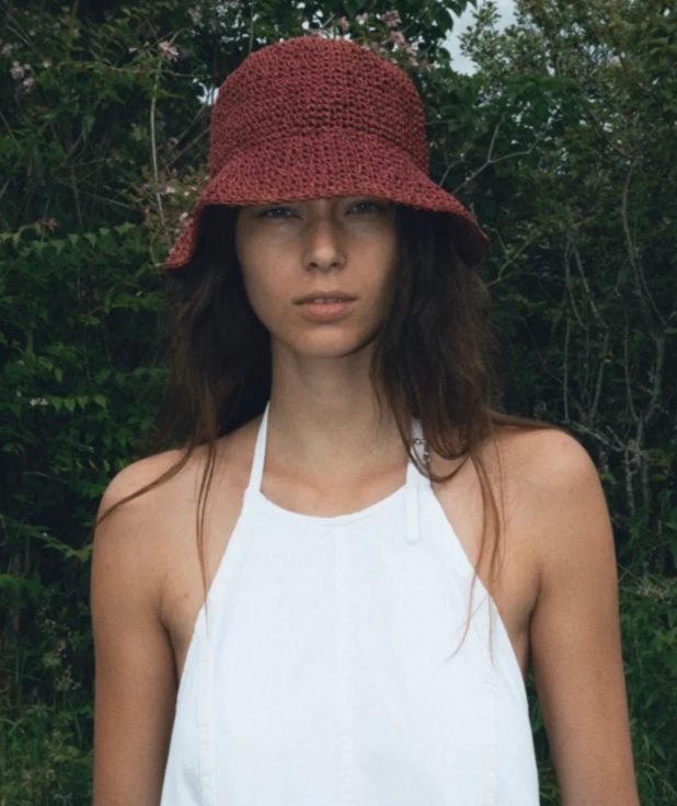 getmedia_d08Hoed Straw Red Beck Sondergaard50c87-796f-4cfb-ba3f-22cc8a0961d6