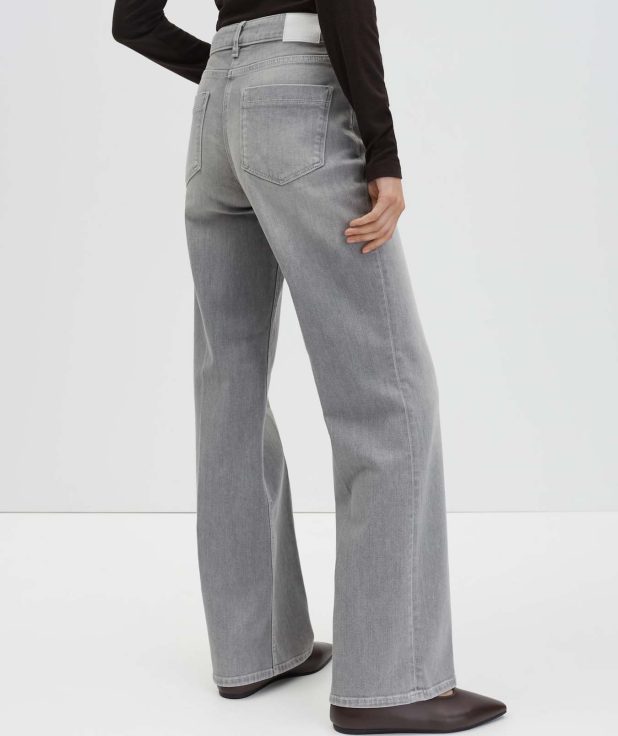 grijs_long-flared-jeans_dames_carie-iconic-185_someday_achterkant