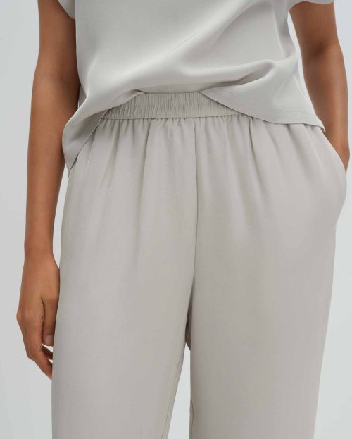 grijs_wide-leg-pants_dames_cevil-flow_someday_detail-1