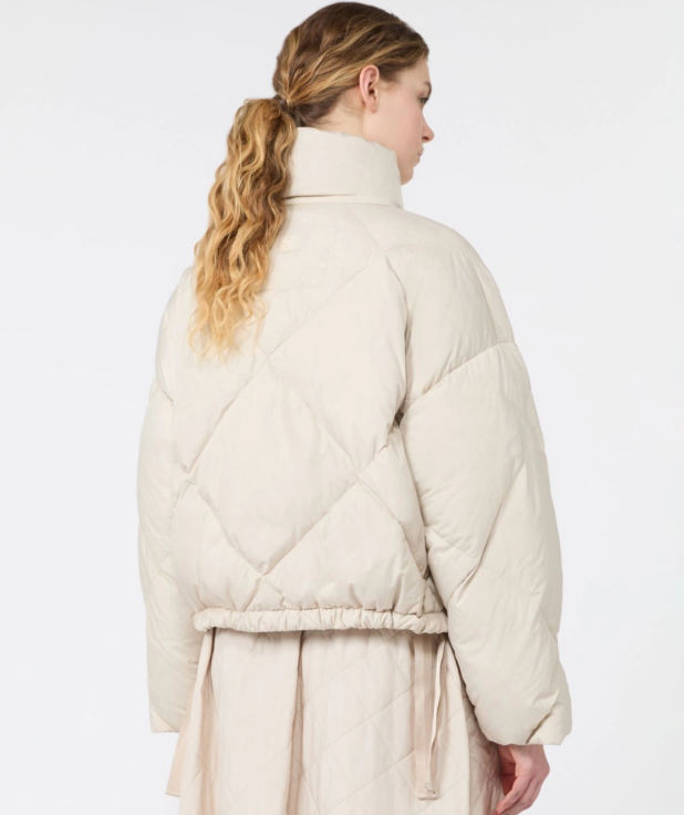 jas weekend max mara ivory edito