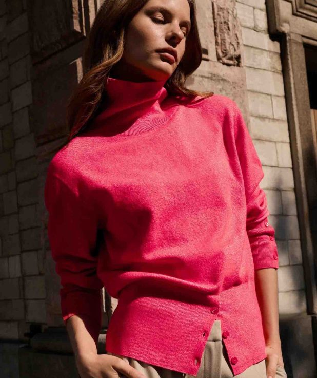 knitted-high-neck-sweater-with-button-details_aca06fab-4766-4763-9f96-a36184123ace