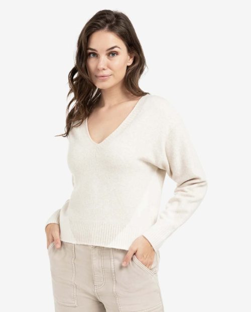 knitted-sweater-with-v-neck-and-colorblock-effect_7beee0f4-a529-4f13-82bb-12cd8da95163