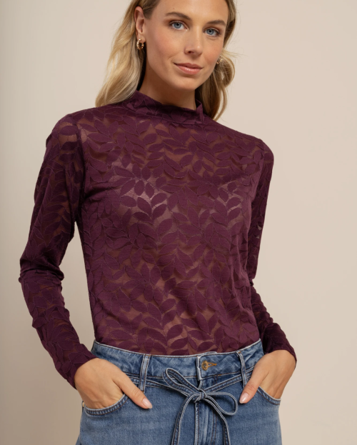 Reagan lace top - blackberry