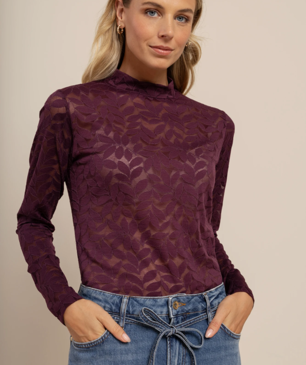 Reagan lace top - blackberry