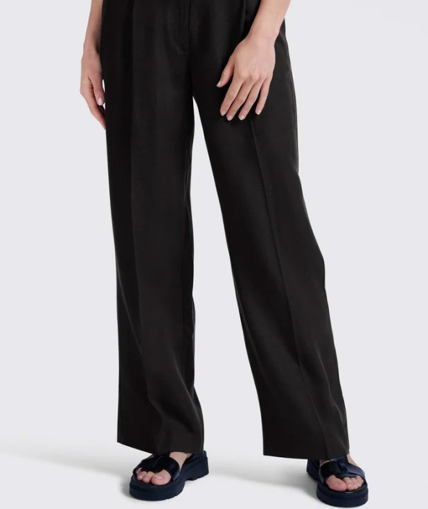 linen-blend-trousers-with-wide-legs-l32-1_9dceb17e-afb1-48dd-99c7-40dd8828cd83