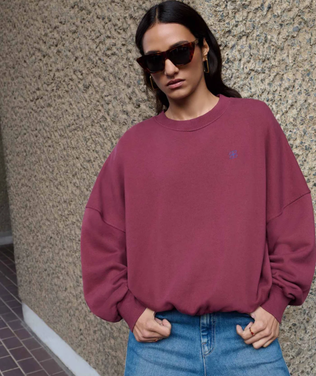 malyn logo sweater