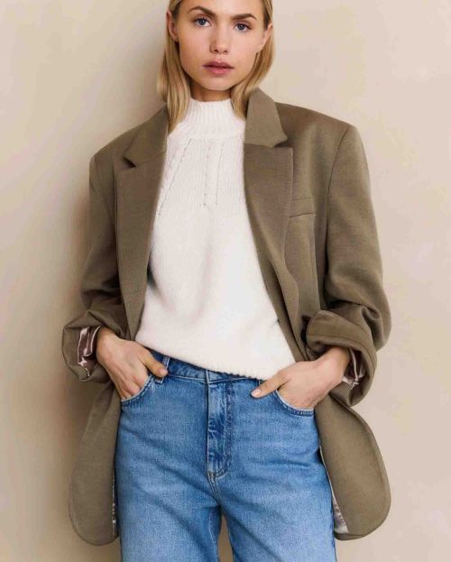 oversized-blazer-with-sleeve-tape-detail_253fa155-67c4-47ab-96a1-dd998315c3c7