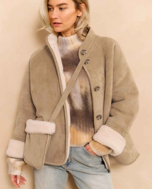oversized-lammy-coat-with-raglan-sleeves_bdc2f207-8c63-40e1-8c70-2d6255f2b985