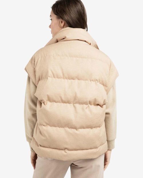 oversized-padded-bodywarmer-with-collar_bc3b108c-706a-4706-bbbc-d4b37ce9ffac