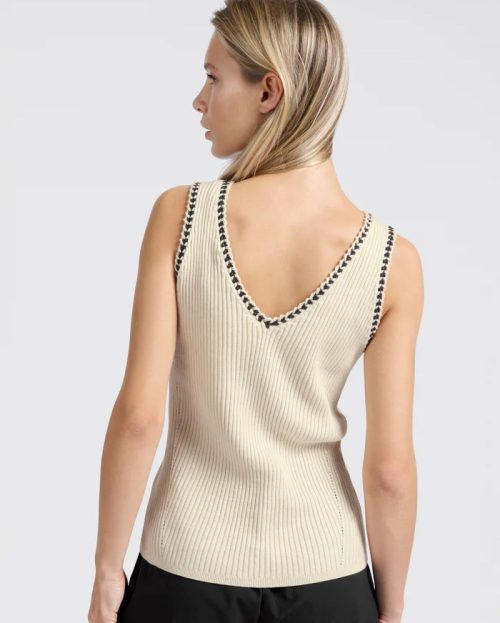 ribbed-tank-top-with-stitch-detail-and-fitted-fit_82d7bf6d-413a-4b23-a2d7-87537b199304