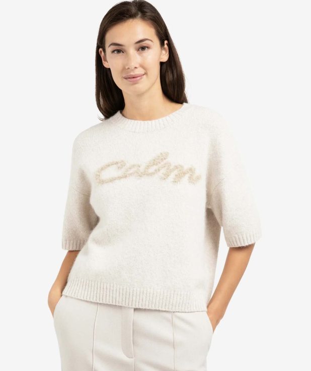 short-sleeve-sweater-with-fluffy-text-detail_fe1beec7-7e8b-4e1a-925a-3144dd0db910