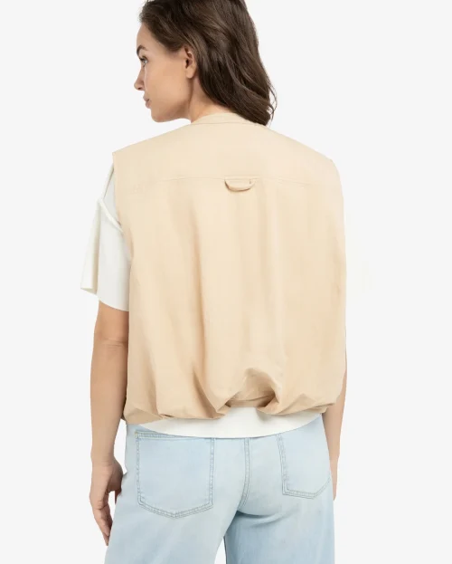sleeveless-summer-jacket-with-drawstrings_7d0d945a-3aa9-40c5-8839-e871b5b9064f.jpg