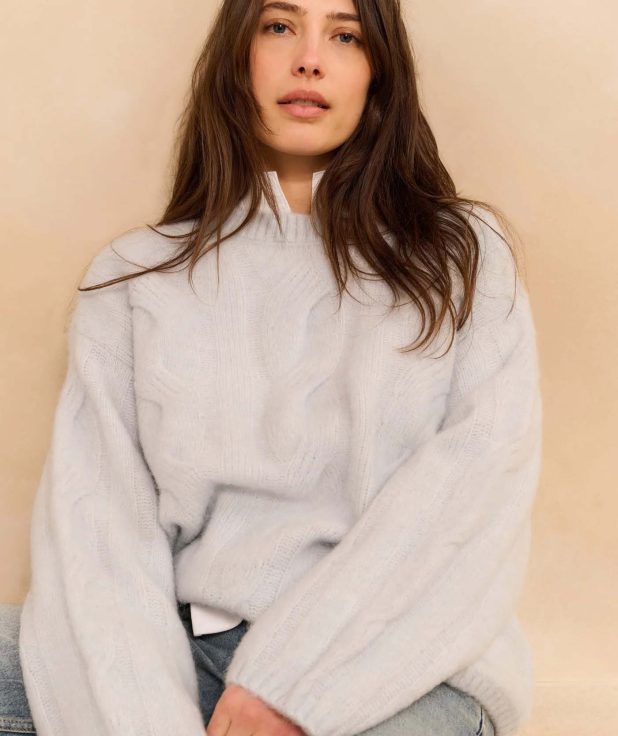 soft-cable-knit-sweater-with-round-neck-and-long-sleeves_0cf9b5b5-56ad-4164-b16b-e25875431df0