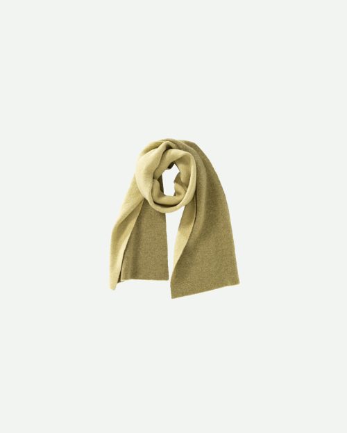 soft-scarf-with-two-tone-design